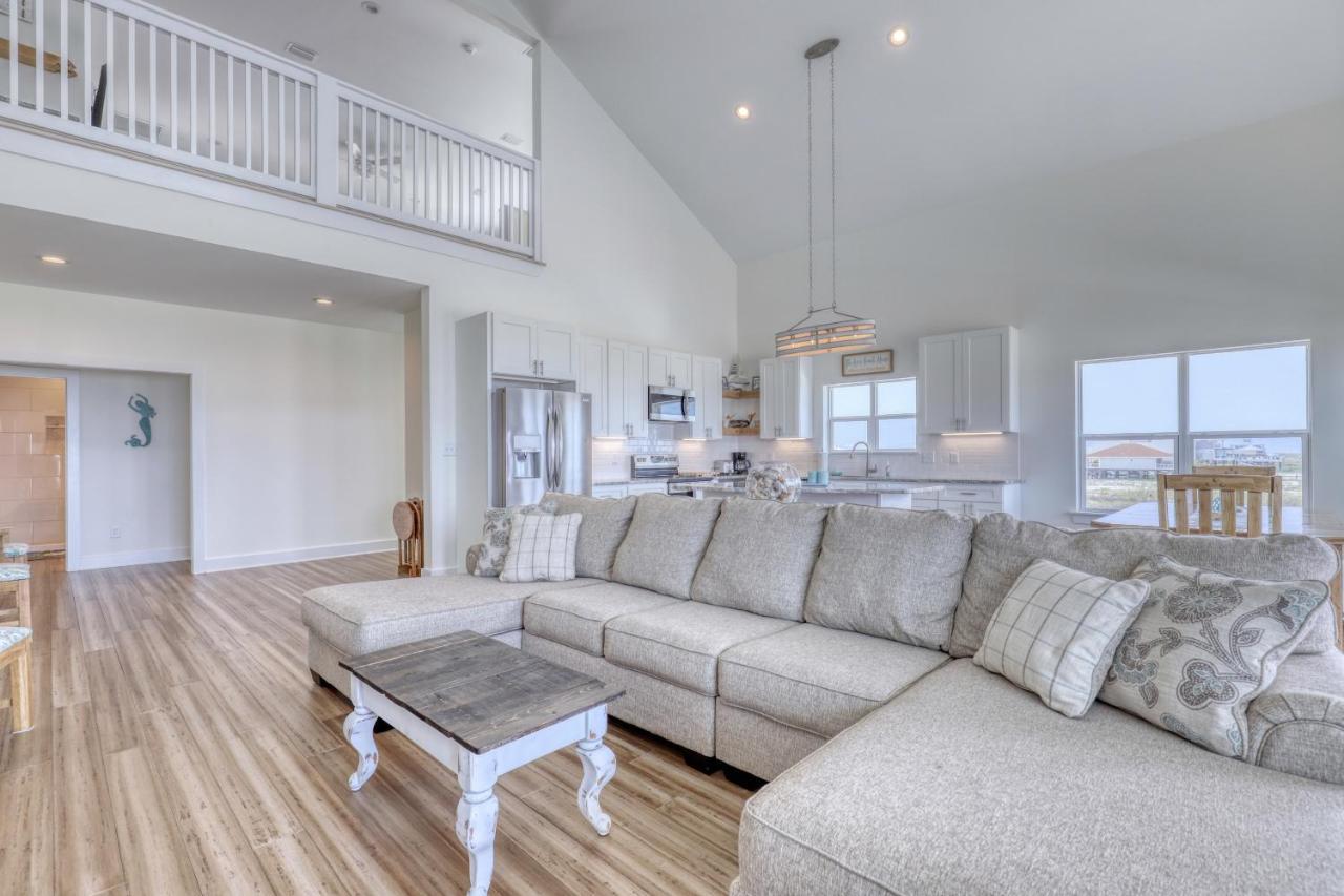 Salty Seahorse - Waterfront! Pet Friendly! Game Room, Pool Table, Beautiful Views - Room For The Whole Family Home Dauphin Island Bagian luar foto