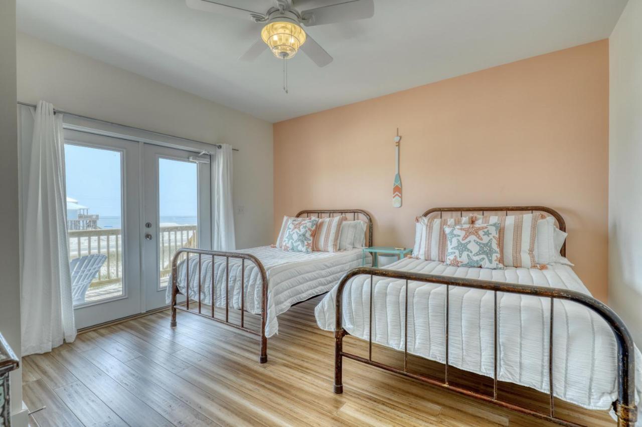 Salty Seahorse - Waterfront! Pet Friendly! Game Room, Pool Table, Beautiful Views - Room For The Whole Family Home Dauphin Island Bagian luar foto